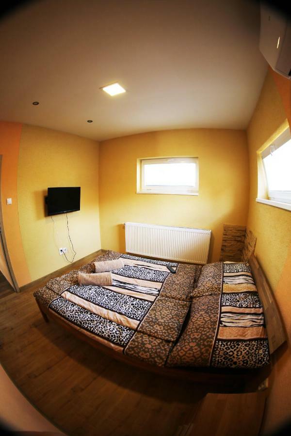Apartmány Dimitra Štúrovo Exteriér fotografie