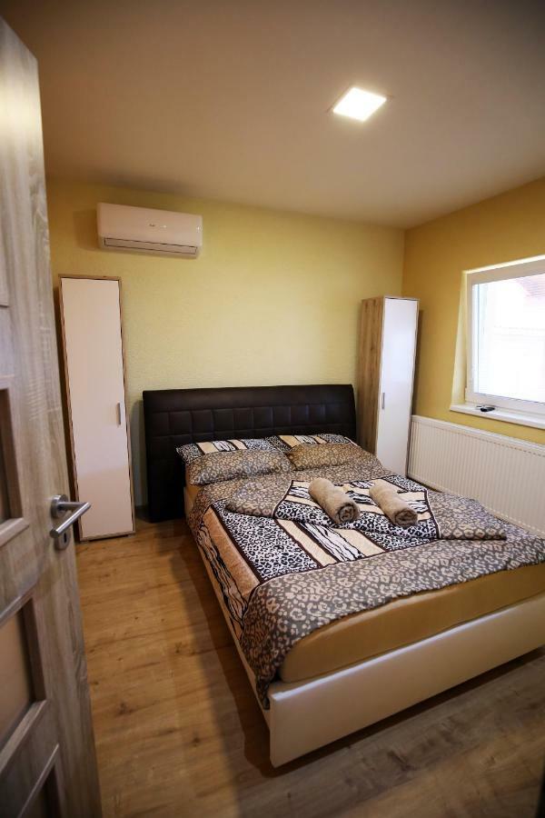 Apartmány Dimitra Štúrovo Exteriér fotografie