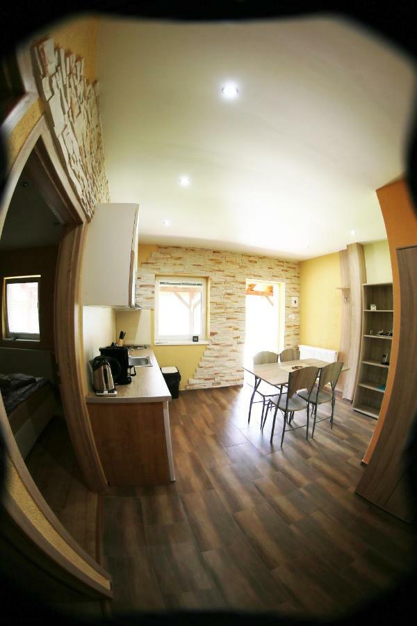 Apartmány Dimitra Štúrovo Exteriér fotografie