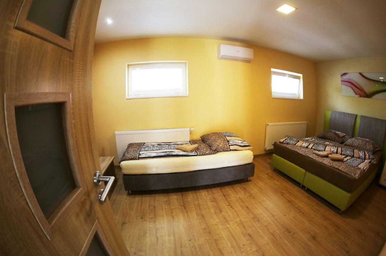 Apartmány Dimitra Štúrovo Exteriér fotografie